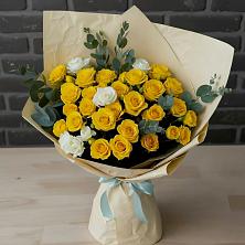 Букет цветов из:  Розы в Кусье-Александровский