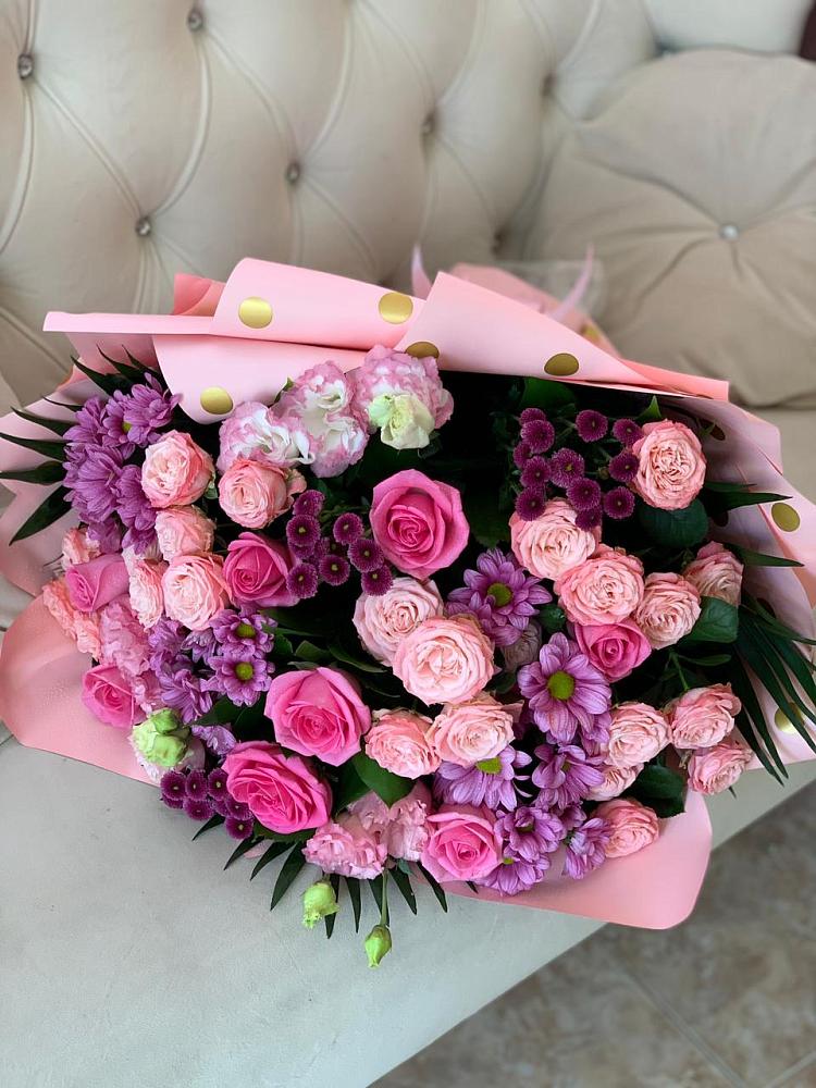 Букет цветов из: Хризантемы, Розы и Лизиантусы в Кусье-Александровский