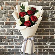Букет цветов из:  Розы в Кусье-Александровский