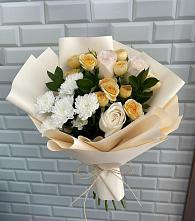 Букет цветов из:  Розы и Хризантемы в Кусье-Александровский