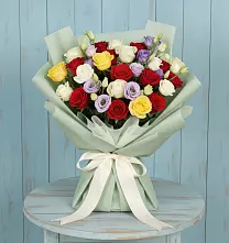 Букет цветов из:  Розы в Кусье-Александровский