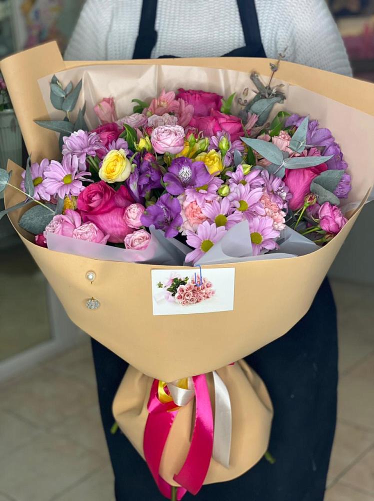 Букет цветов из: Хризантемы, Гвоздики и Альстромерии в Кусье-Александровский