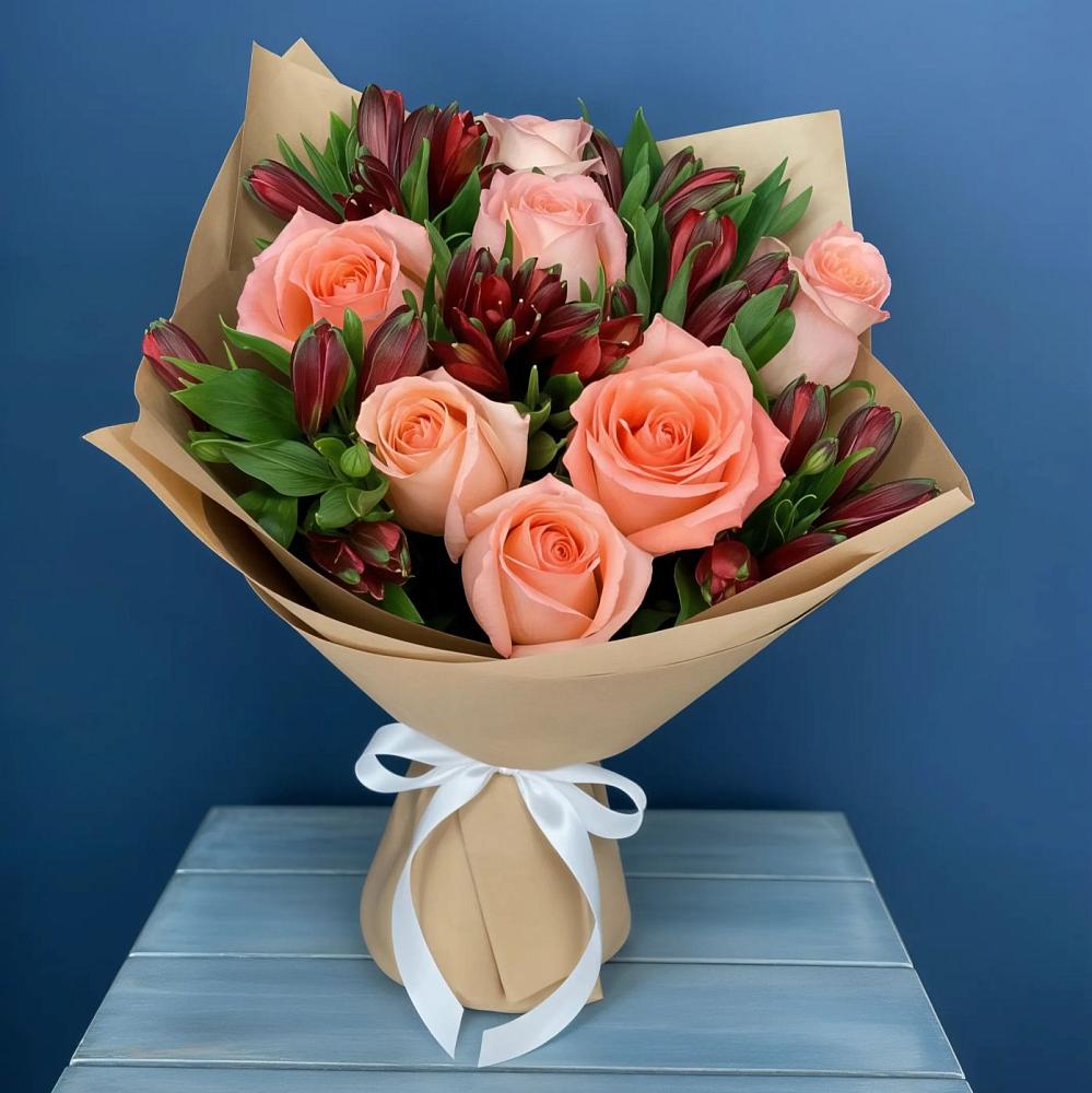 Букет цветов из: Розы и Альстромерии в Кусье-Александровский