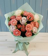 Букет цветов из:  Розы в Кусье-Александровский