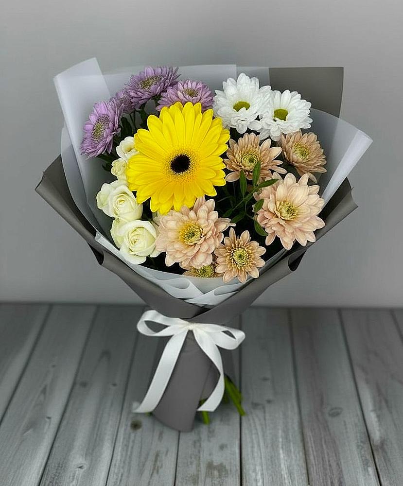 Букет цветов из: Розы, Герберы и Хризантемы в Кусье-Александровский