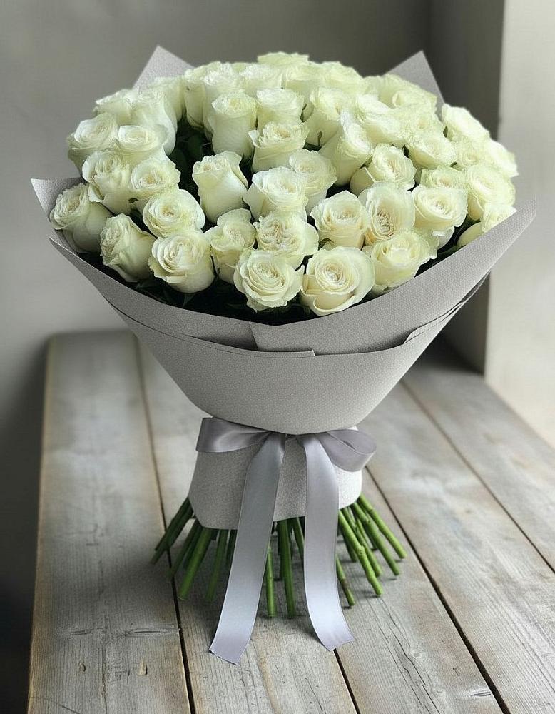 Букет 35 Белых роз в Кусье-Александровский