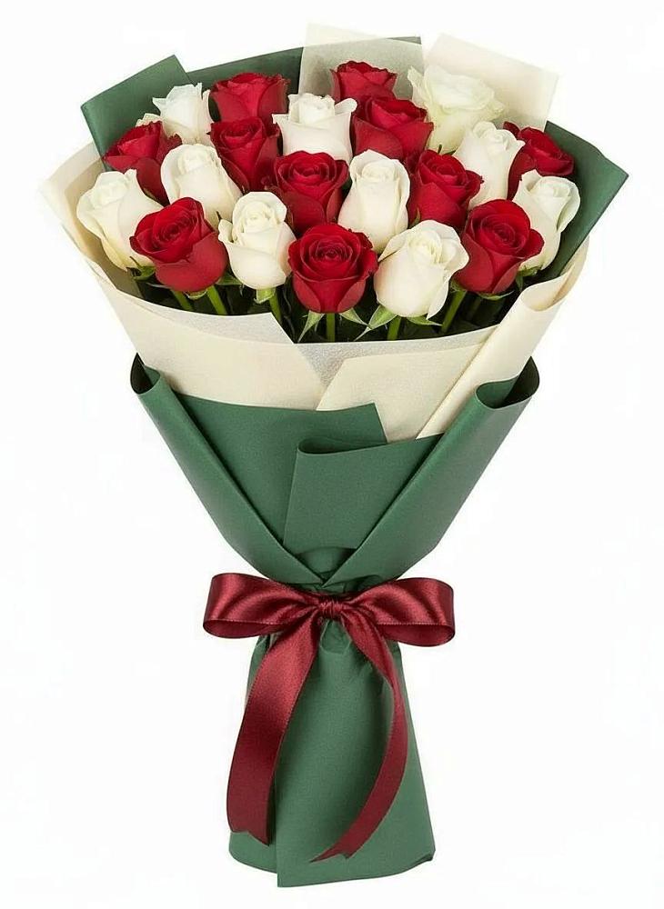 Букет Микс из красных и белых роз в Кусье-Александровский