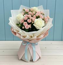 Букет цветов из:  Розы в Кусье-Александровский