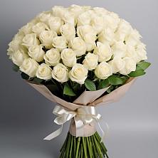 Букет 101 беля роза Белоснежка в Кусье-Александровский