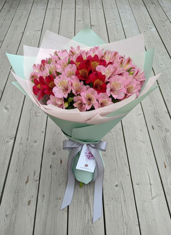 Букет цветов из: Альстромерии в Кусье-Александровский