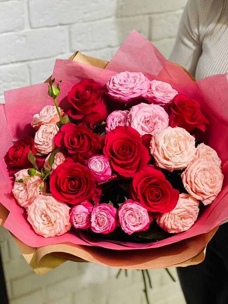 Букет цветов из: Розы в Кусье-Александровский