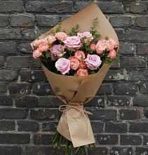 Букет цветов из:  Розы в Кусье-Александровский