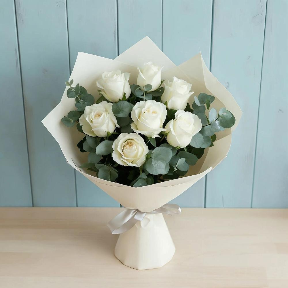 Букет Белые розы в Эвкалипте в Кусье-Александровский