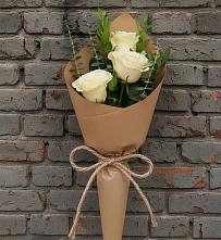 Букет цветов из:  Розы в Кусье-Александровский