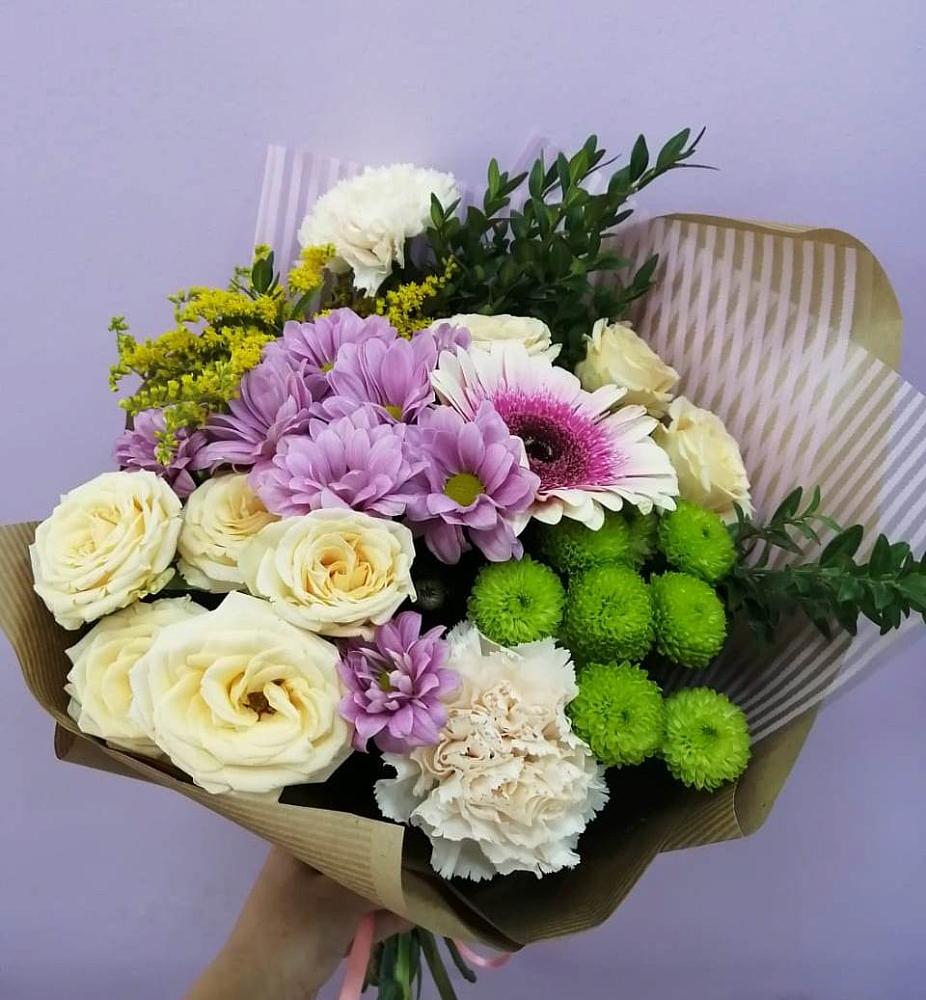 Букет цветов из: Хризантемы, Розы, Гвоздики и Герберы в Кусье-Александровский