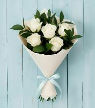 Букет цветов из:  Розы в Кусье-Александровский