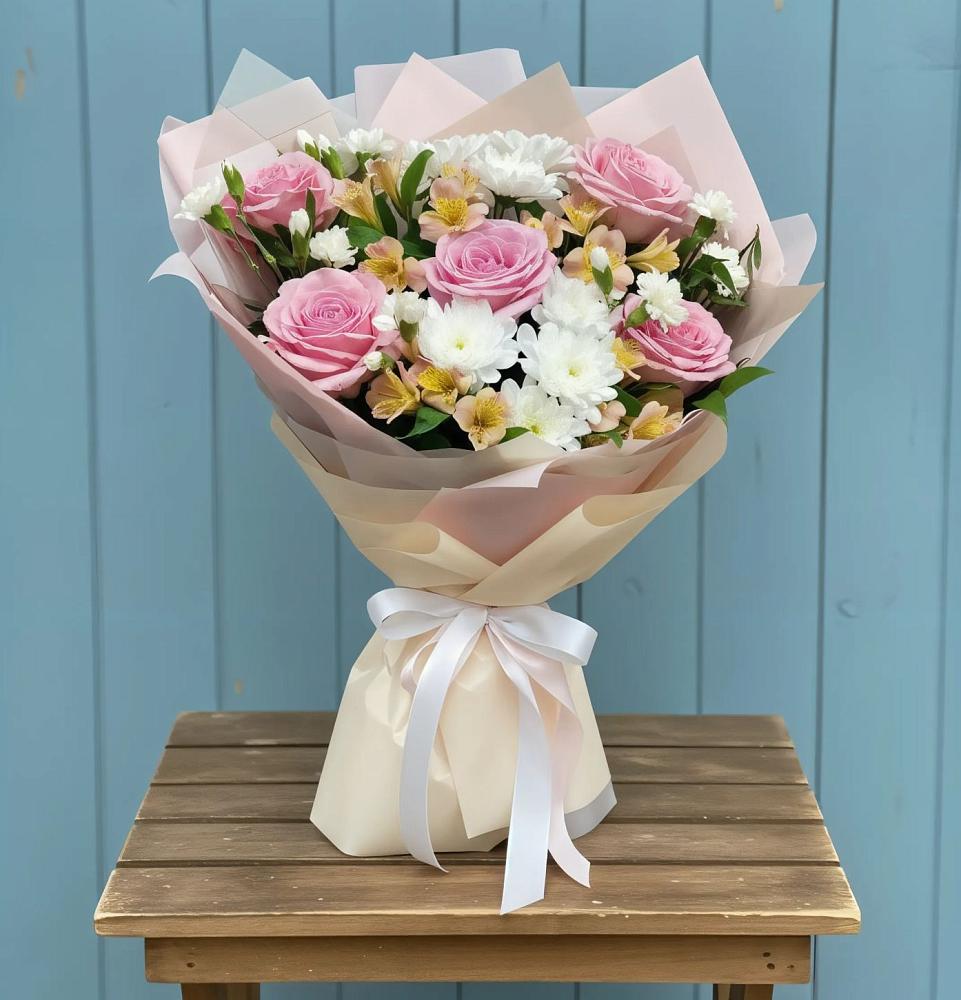 Букет цветов из: Гвоздики, Орхидеи и Розы в Кусье-Александровский