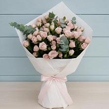 Букет цветов из:  Розы в Кусье-Александровский