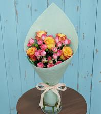 Букет цветов из:  Розы в Кусье-Александровский