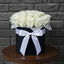 Цветочная композиция из Розы в шляпной коробке в Кусье-Александровский